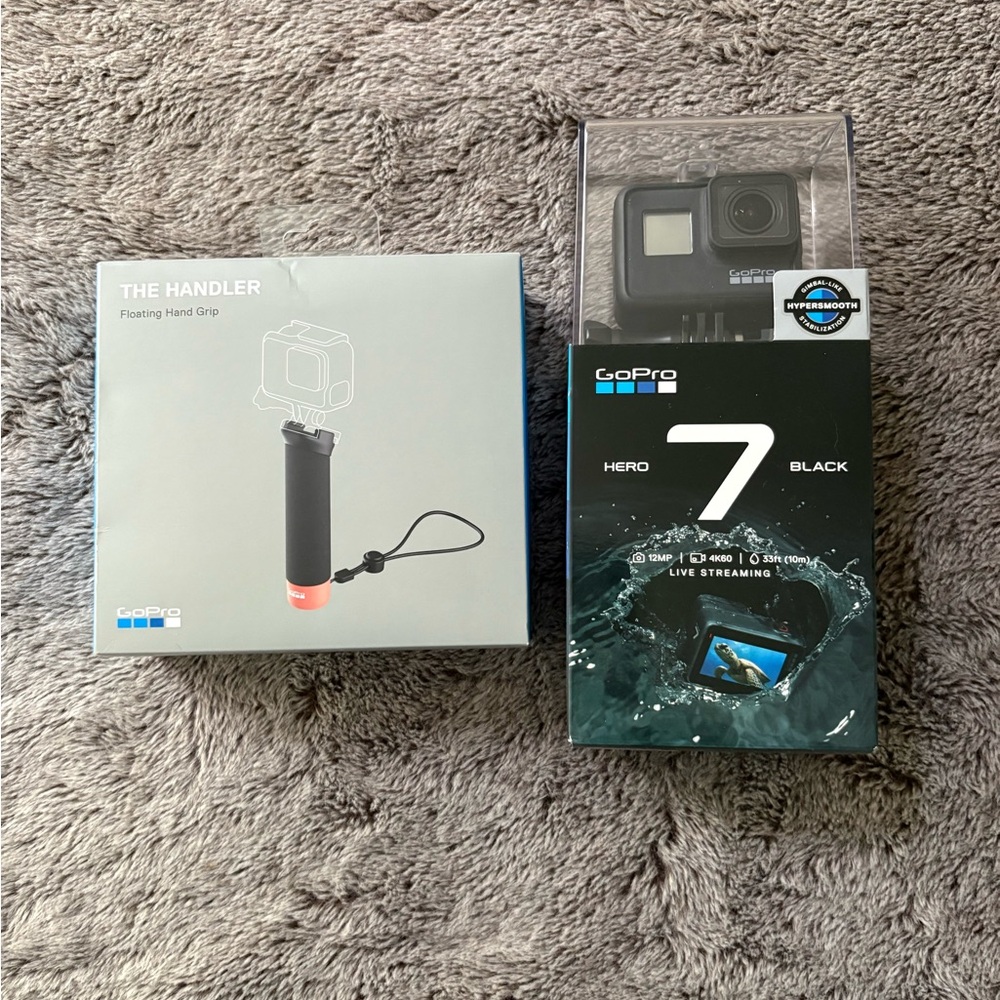 GoPro HERO7 Black Camera with The Handler Floating Hand Grip